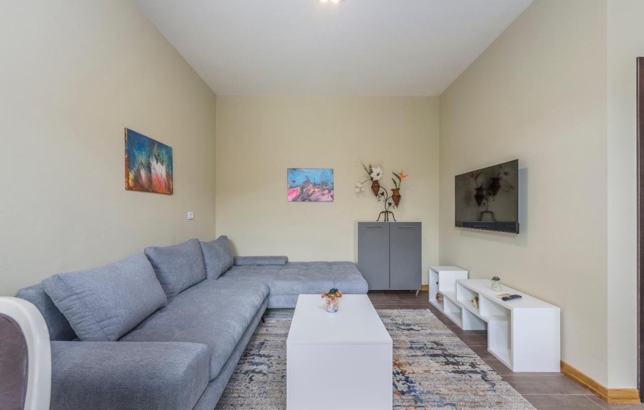 Ancora Apartment *